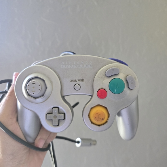 Gamecube Controller Platinum - Picture 5 of 5